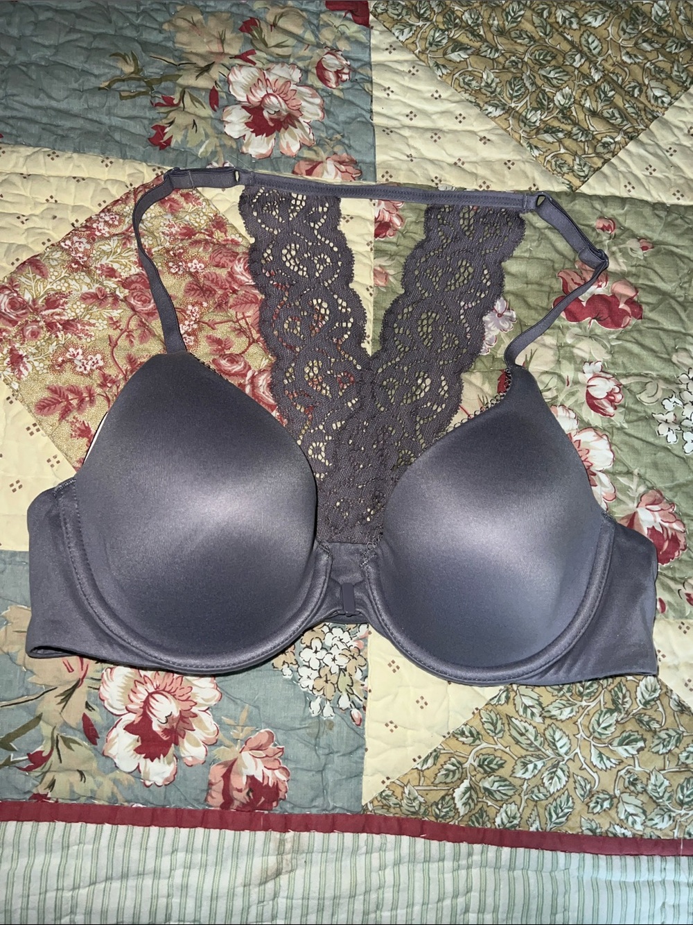 Victoria's Secret Charcoal Lace-Back T-Shirt Bra size 34B